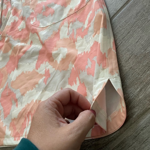 Chico’s Woman’s Zenergy Peach Cream Golf Athletic Skort 3.5 size 18 - Picture 2 of 9